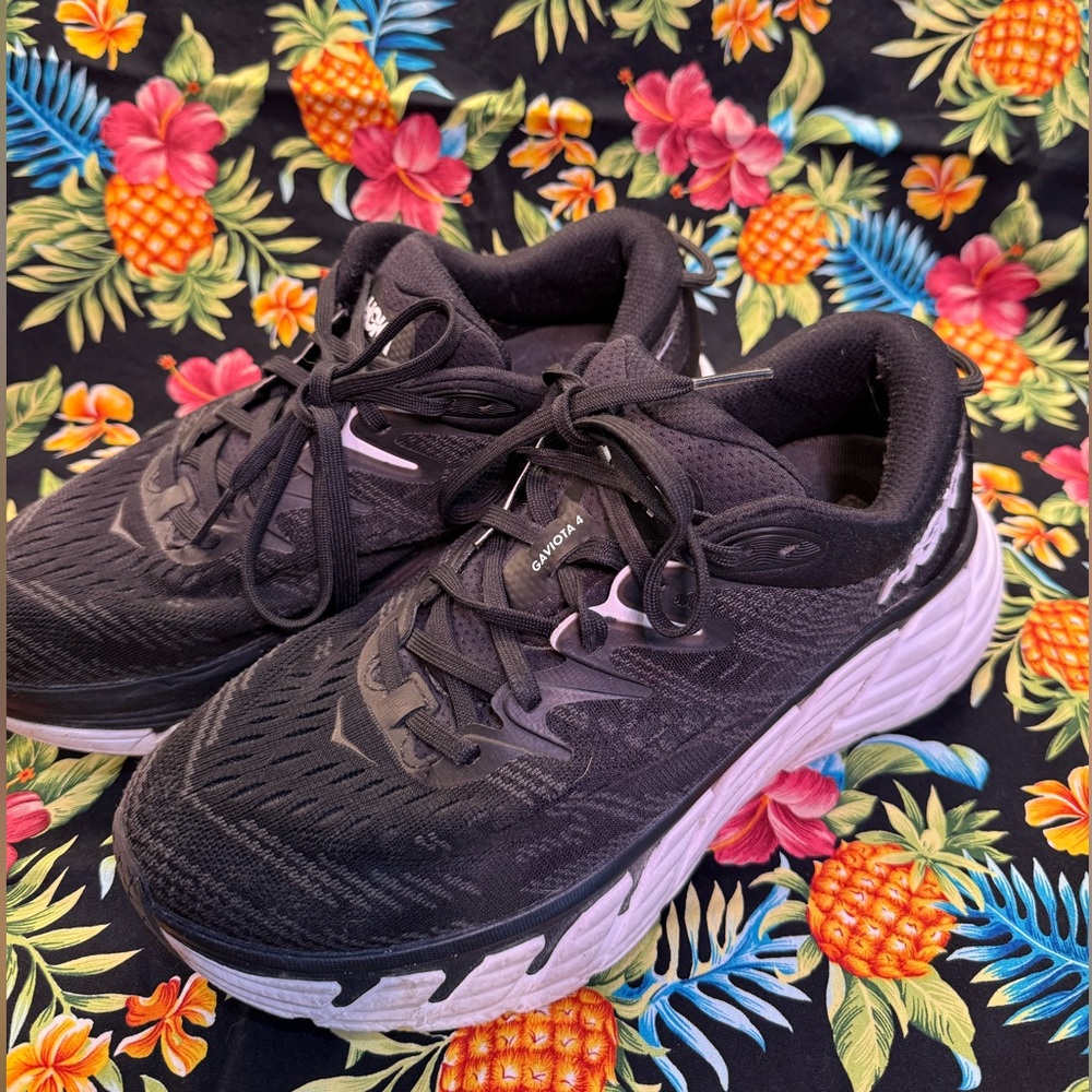 Hoka Hoka One Gaviota 4 athletic Shoes  women’s size 8.5b
